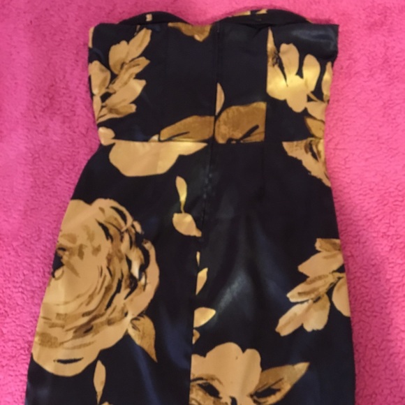 Silk Black and Gold Dress - Picture 2 of 3